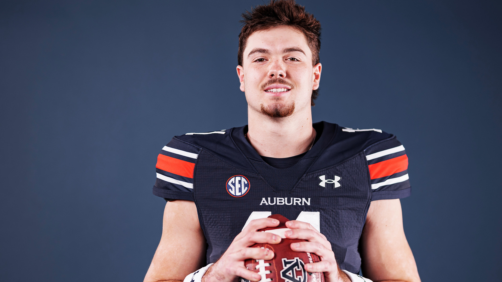 Breaking: Alabama shockingly fires shot at Auburn football QB Jackson Arnold